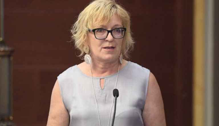 Mindösszen fél óra kellett ahhoz, hogy az Igazságügyi Bizottság eldöntse: Handó Tünde maradhat a helyén