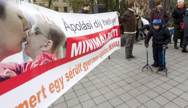 Nemet mondott a Fidesz az otthonápolási díj emelésére