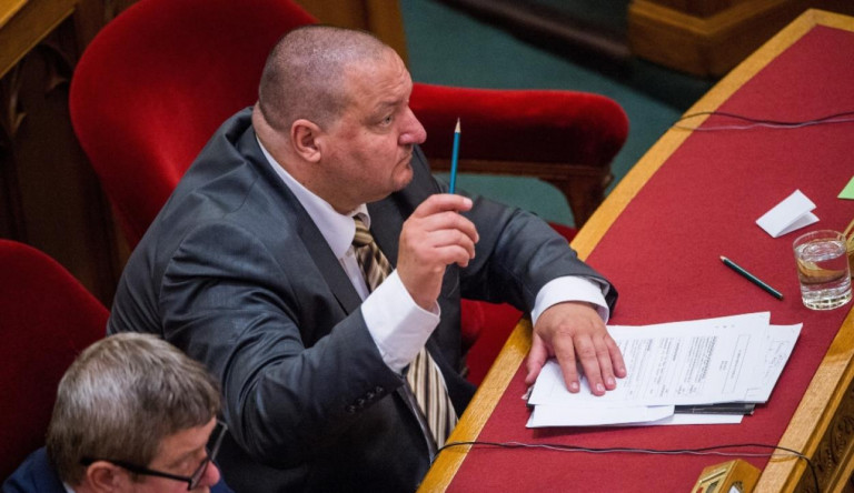 Németh Szilárd és a csülkös pacal: a mi nyomorúságunk
