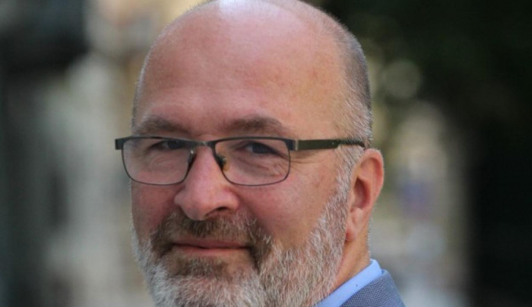 Pikó András hivatalosan is elindította kampányát: visszavenné a Fidesztől Józsefvárost