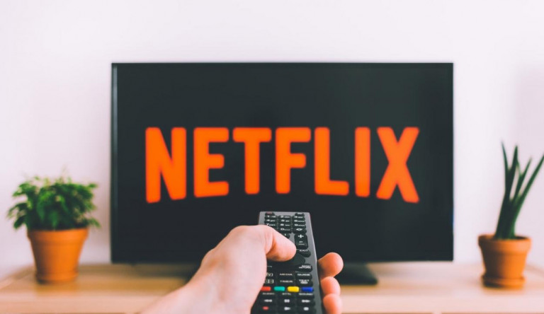 A kormánypárti média máris belekötött a Netflixbe és a TikTokba