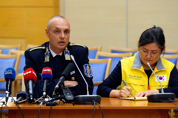 Csécsi Soma alezredes, a Budapesti Rendőr-főkapitányság (BRFK) szóvivője sajtótájékoztatót tart a Rendőrségi Igazgatási Központban 2019. június 18-án.
