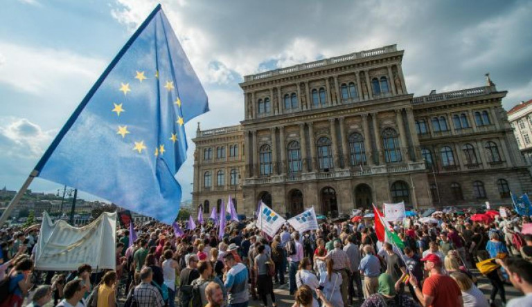 A kulturális bizottságon már át is ment az MTA-törvény