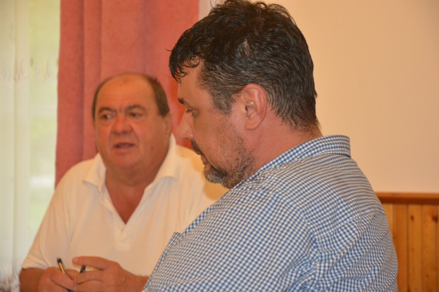 Varga Gábor polgármester (hátul) és Galló Ferenc