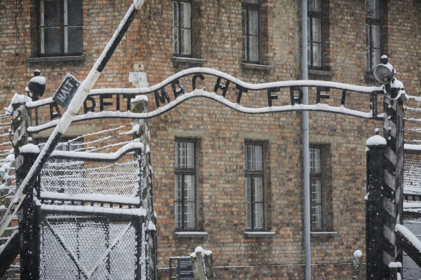 Kártérítést fizet a holland vasúttársaság a második világháborús deportálásokban játszott szerepe miatt