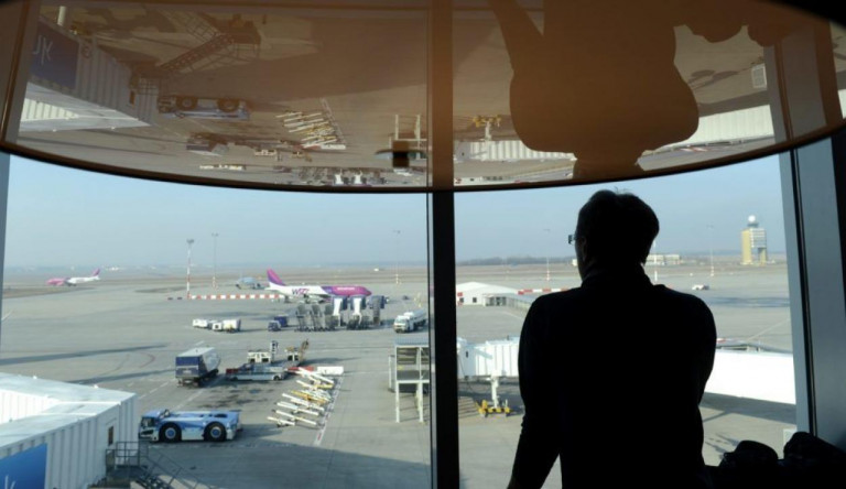 Több mint tíz év után leváltják Hardy Mihályt, a Budapest Airport szóvivőjét