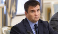 Az ukrán külügyminiszter belső konfliktusok miatt „politikai szabadságra” megy