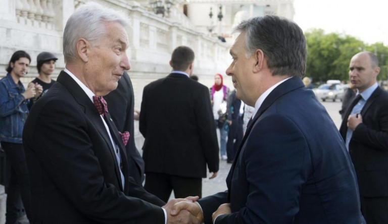 Vizi E. Szilveszter elismerte, hogy Palkoviccsal az MTA-tól elvett kutatóintézetek vezetéséről egyeztettek