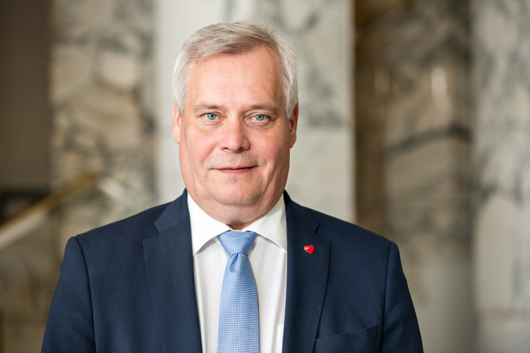 Szinte mindenben Orbánnal szemben foglal állást az EU soros elnökségét betöltő Finnország miniszterelnöke