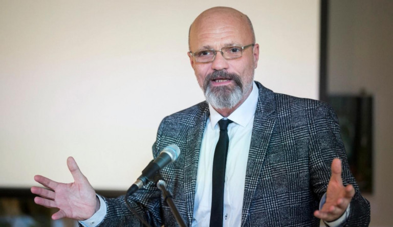 Zacher Gábor nem oltatná be magát kínai vakcinával