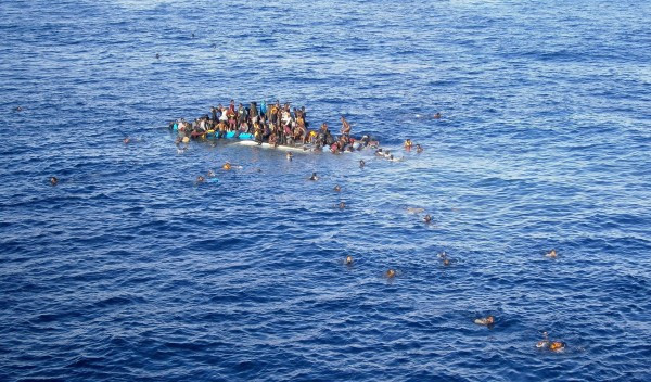 150 menekült fulladhatott a Földközi-tengerbe