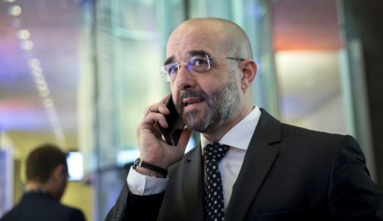 1,3 milliós jutalommal motiválják Kovács Zoltánt és két másik államtitkárt