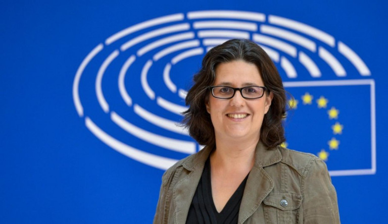 Francia zöldpárti EP-képviselő lép Sargentini helyébe