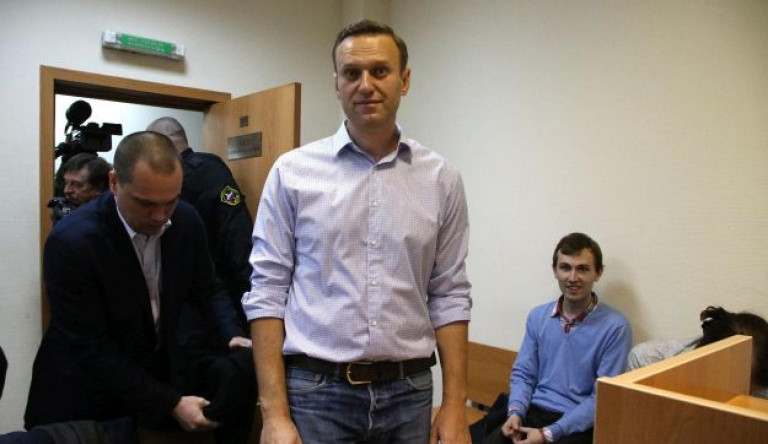 A kormány elítéli Navalnij letartóztatását