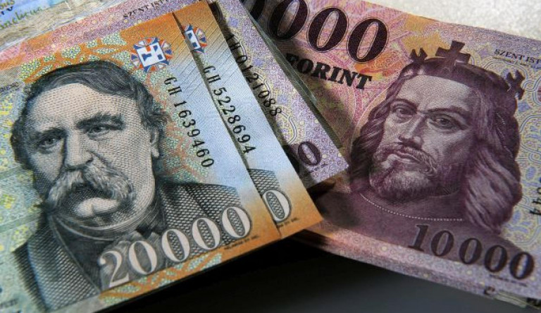 Gyengült a forint