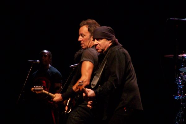 Bruce Springsteen mellett a színpadon