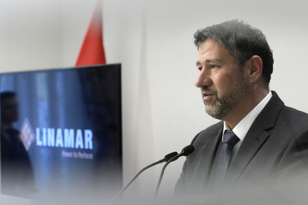 Simonka György megint hárít: hiába van vádemelés, szerinte nem csinált semmi törvénysértőt