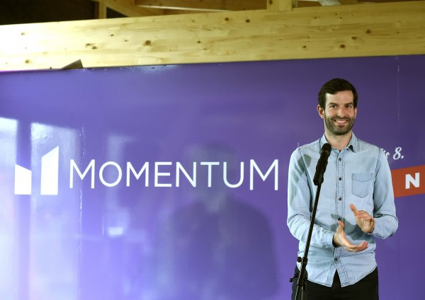 Politikai önkritika Magyarországon: Fekete-Győr András elnézést kért a zsidózó jobbikos jelölt miatt