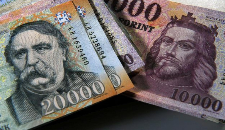 Negatív rekord: soha nem volt még ilyen gyenge a forint