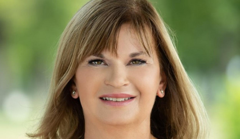 Lefotózta Matolcsy Gyöngyit kampányolás közben, hárman támadták meg 