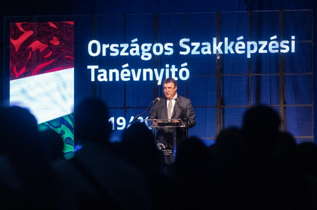 Palkovics László innovációs és technológiai miniszter beszél a 2019/2020-as Országos Szakképzési Tanévnyitón a Nyíregyházi Szakképzési Centrumban. 