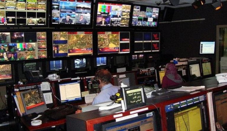 Egy iraki televíziós csatorna vallási vezetők korrupciós ügyeiről számolt be, ezért a hatóságok felfüggesztették a működését