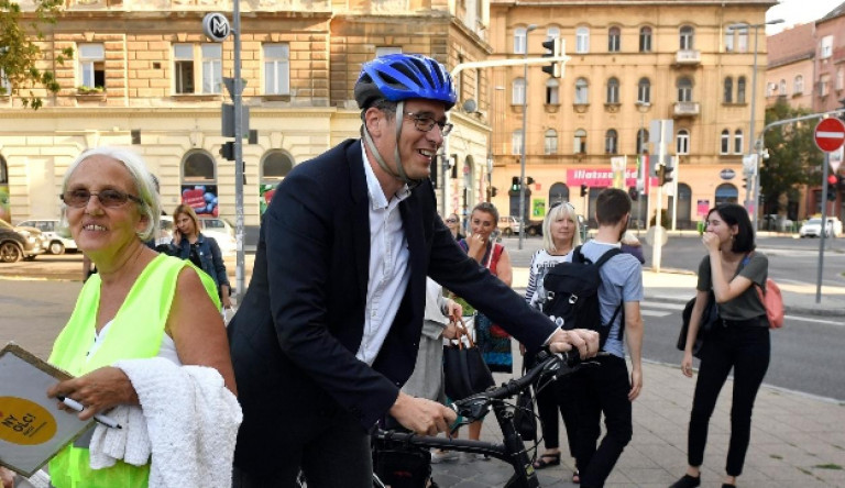 Karácsony Gergely aláírásgyűjtésbe fog, hogy megállítsa a stadionépítési lázat