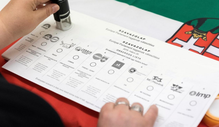 Csütörtökig döntenek a szavazólapokról a választási bizottságok