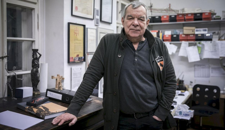 Csendes emlékezésre hívják a gyászolókat Rajk László sírjához