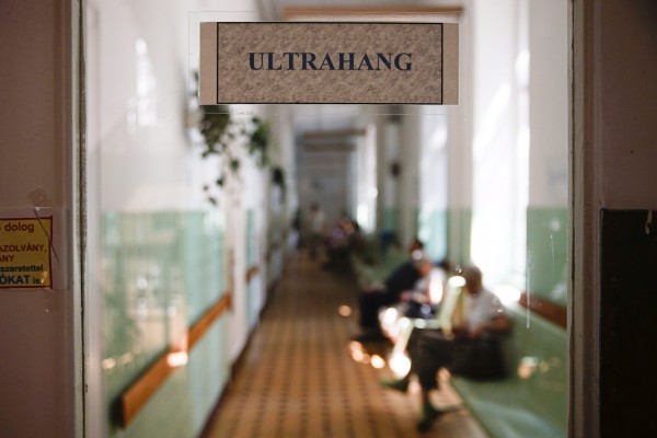 Hosszú hónapokat kell várni egy hasi ultrahangra a 11. kerületi rendelőintézetben