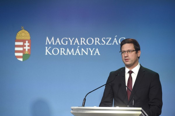 Ott tartunk, hogy a Fidesz vezetői arról álmodnak, hogy rajtuk kívül ne induljon senki se választáson