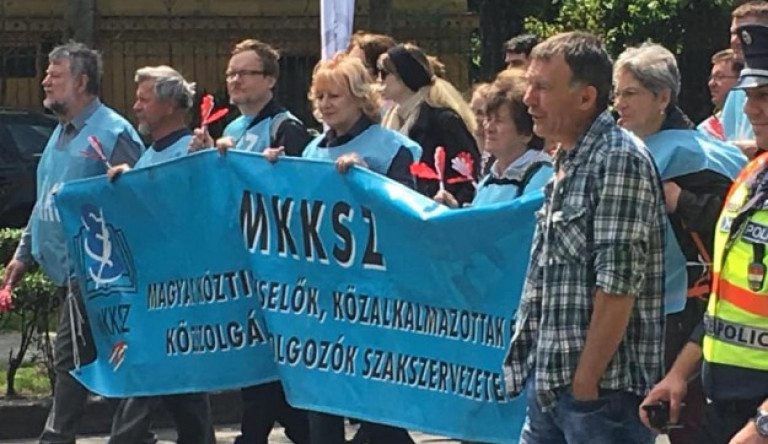 A kormány becsapta a szociális ágazatban dolgozókat, ezért sztrájkolni fognak!