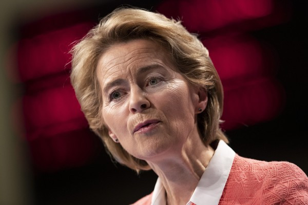 Új biztosjelöltet fog kérni Magyarországtól és Romániától Ursula von der Leyen