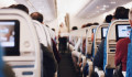 A légitársaság csevegőalkalmazásán keresztül zaklatták a fiatal nőt, frappánsan leteremtette őket