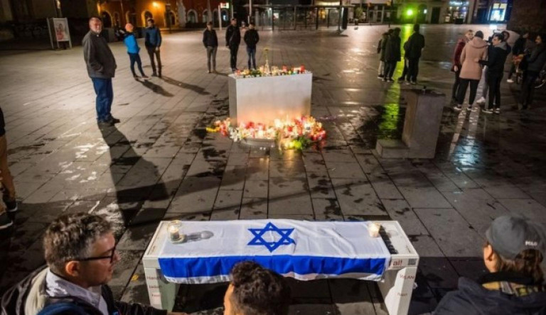 Szélsőjobboldali terrorcselekménynek nyilvánították a németországi zsinagógánál történt lövöldözést