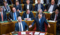 Szabó Tímea ezt üzente Orbánnak: „Boldog Karácsonyt!”