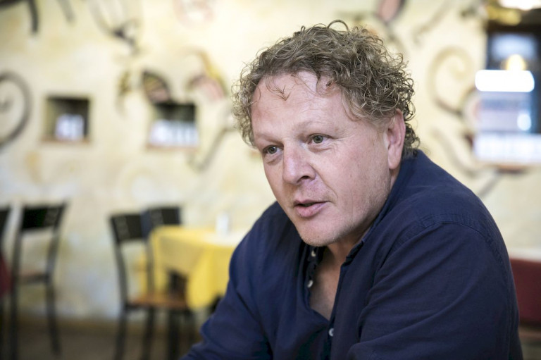 „A szcéna most éppen új királyokat keres”  