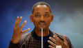 Will Smith az utcán tölt egy éjszakát, hogy segítsen a hajléktalan embereken