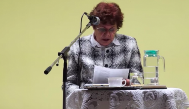 „Te vagy számunkra az erkölcsi mérce, az előttünk járó példakép