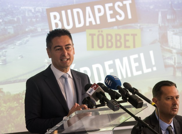 Korrupcióval gyanúsítja Horváth Csabát az ügyészség