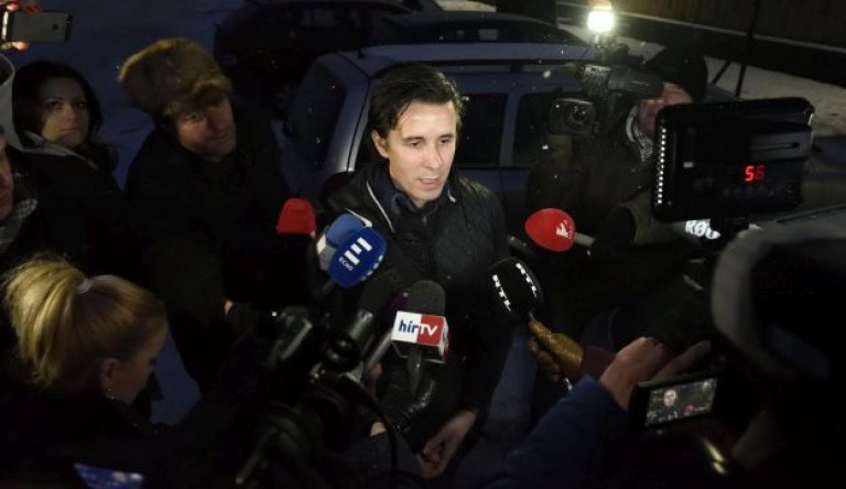 Czeglédy Csaba ügyvédi irodájával köt szerződést a DK-s vezetésű Újbuda és Erzsébetváros is