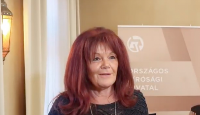 Vezető beosztású bírók dicsőítik a Handó Tünde-féle Országos Bírói Hivatalt