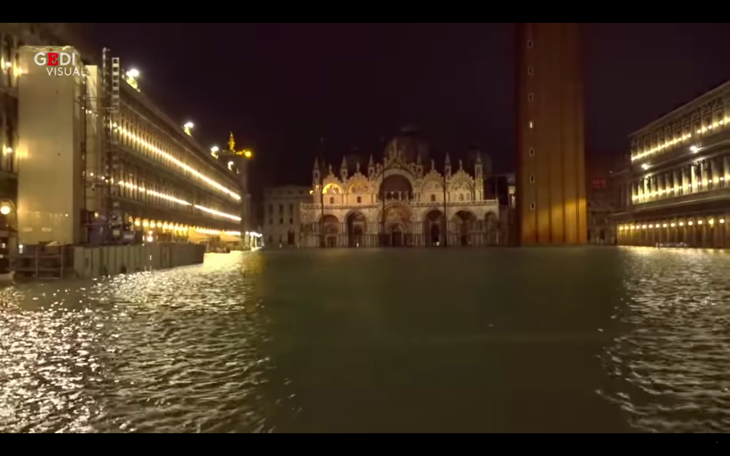 Ketten meghaltak Velencében - 50 éve nem volt ekkora áradás
