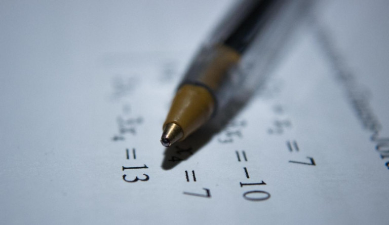 OECD: A magyarok jól számolnak, de átlag alatti a szövegértési és problémamegoldó készségük