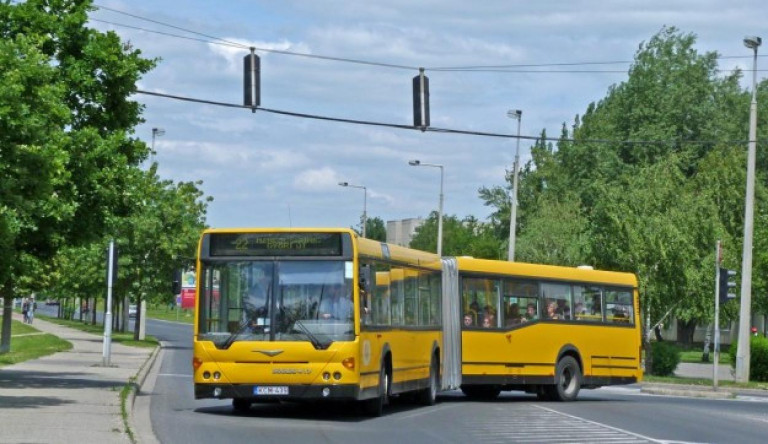 Borkai távozása után nehéz helyzetbe hozza a kormány Győr városát is