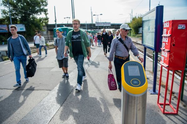 Leszerelik a BKK soha sem használt beléptetőkapuit