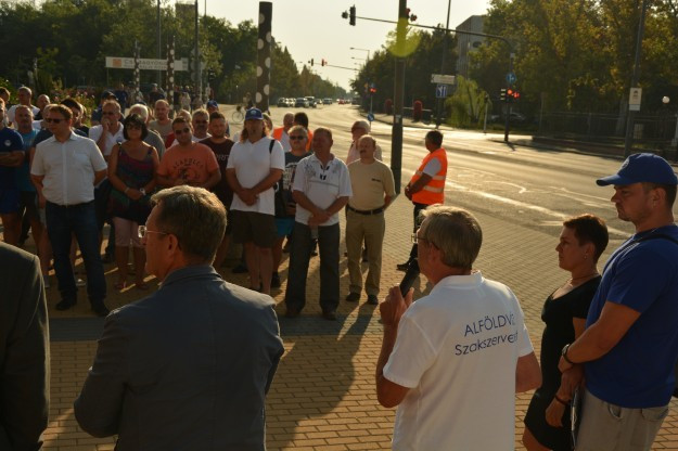 Ismét Orbán irodájához vonulna az Alföldvíz Zrt. szakszervezete