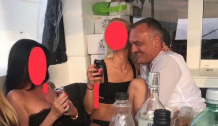 Mégsem nyomoznak külön az „ördög ügyvédje” ellen