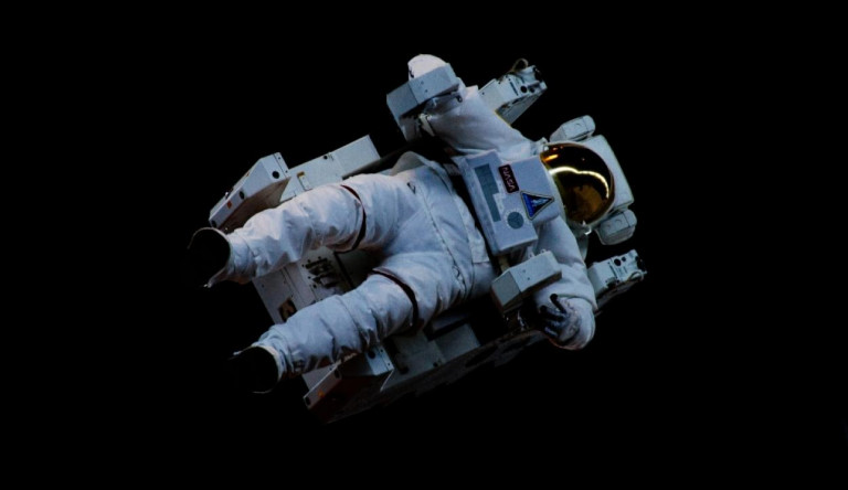 Szijjártó Péter: „Magyarország 2024-ben űrhajóst kíván küldeni az űrbe”