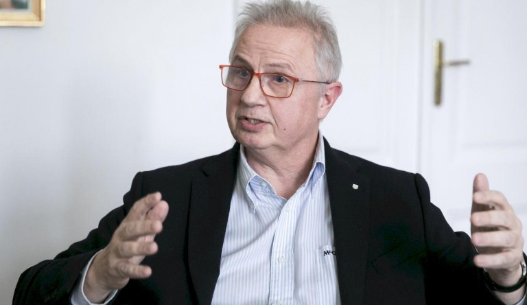 „Orbán kiállt mellettem, amíg lehetett”  